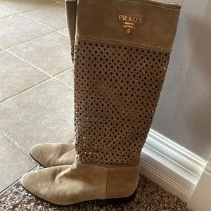 Prada boots 👢